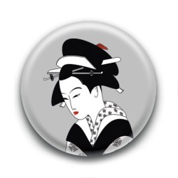 Badge : Estampe d'une Geisha, gris