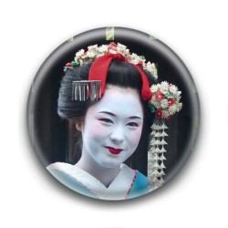 Badge : Geisha souriante