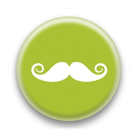 Badge Moustache sur fond vert 