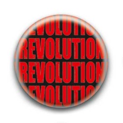 Badge Revolution rouge