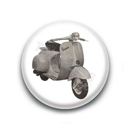 Badge Vespa Noir Et Blanc Fond Blanc 