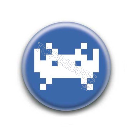 Badge Invader Pixel Bleu