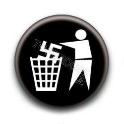 Badge nazis à la poubelle