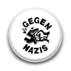 Badge Gegen Nazis Poing