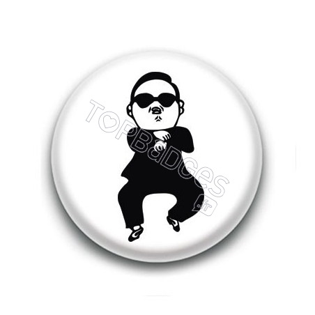 Badge : Gangnam style, chanteur Psy