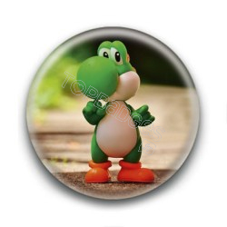 Badge Yoshi Figurine