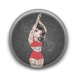 Badge Pin'up tatouée