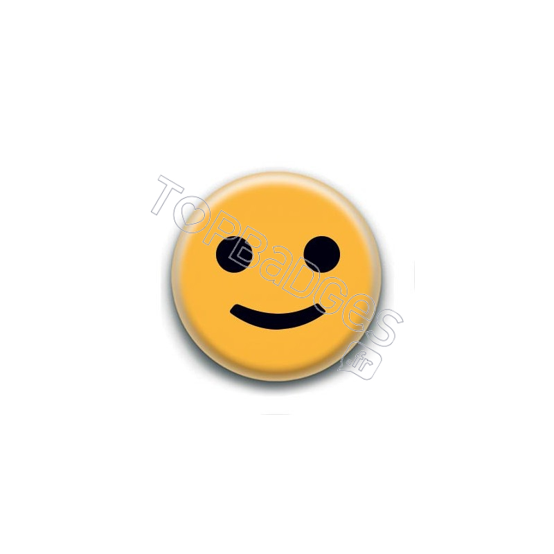 Badge : Smiley sourire timide