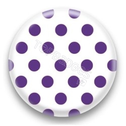 Badge blanc et pois violet