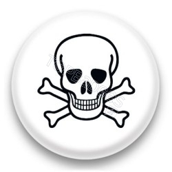 Badge Tête de mort fond blanc