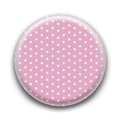 Badge Rose Pâle et Petits Pois Blancs