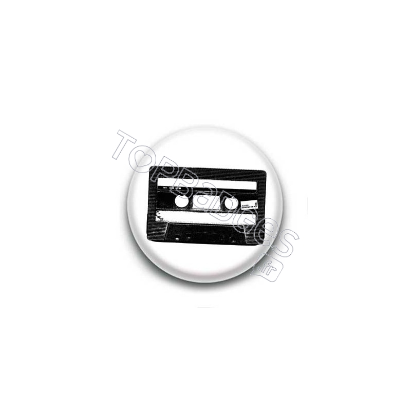 Badge Cassette Audio Fond Blanc
