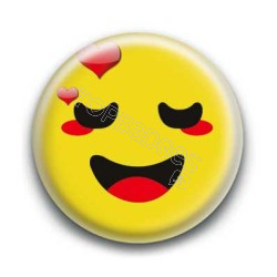 Badge : Smiley amoureux jaune